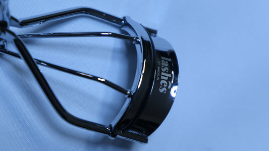 Eyelash curler